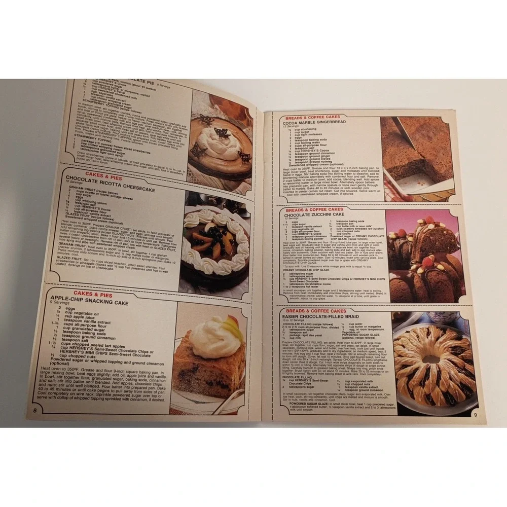 Lot of 4 Hershey's Paperback Cookbooks, Chocolate Desserts, Hershey's Holidays